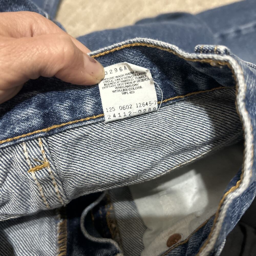 Y2K Levi's 550 Relaxed Fit Jeans Boys Size 7X Blue Denim Everyday Casual - Picture 8 of 8